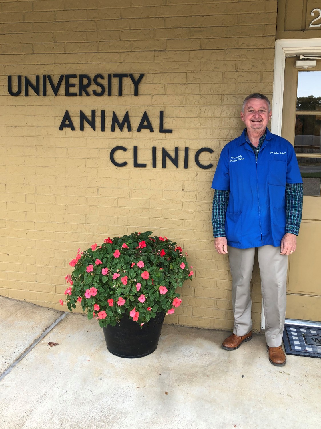 Dr. John Schell-Veterinarian