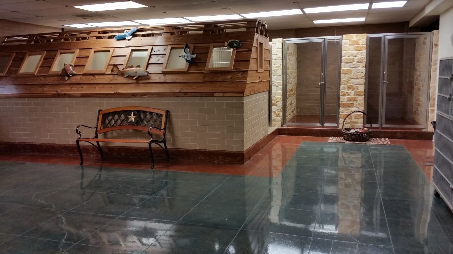 University Animal Clinic - Tyler TX - Boarding facilities 